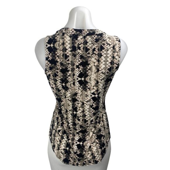 INC International Concepts Black Cream Snakeskin Sleeveless Button Up Shirt XS - Picture 2 of 3